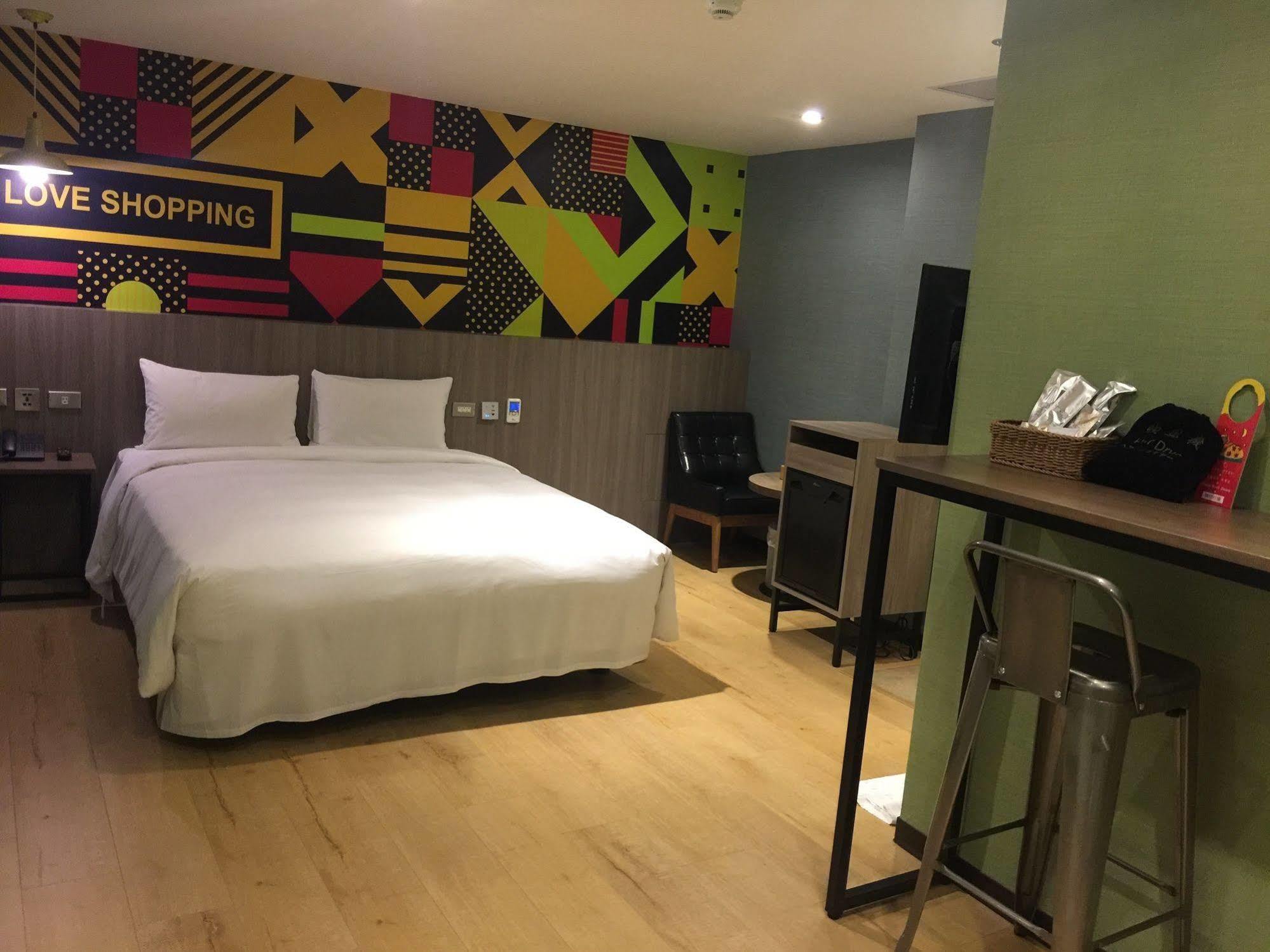 Rainbow Hotel Taipei Extérieur photo